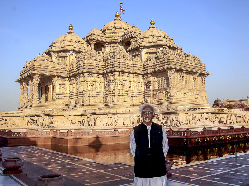 Vice President of India, Shri M. Hamid Ansari, visits Swaminarayan Akshardham, New Delhi