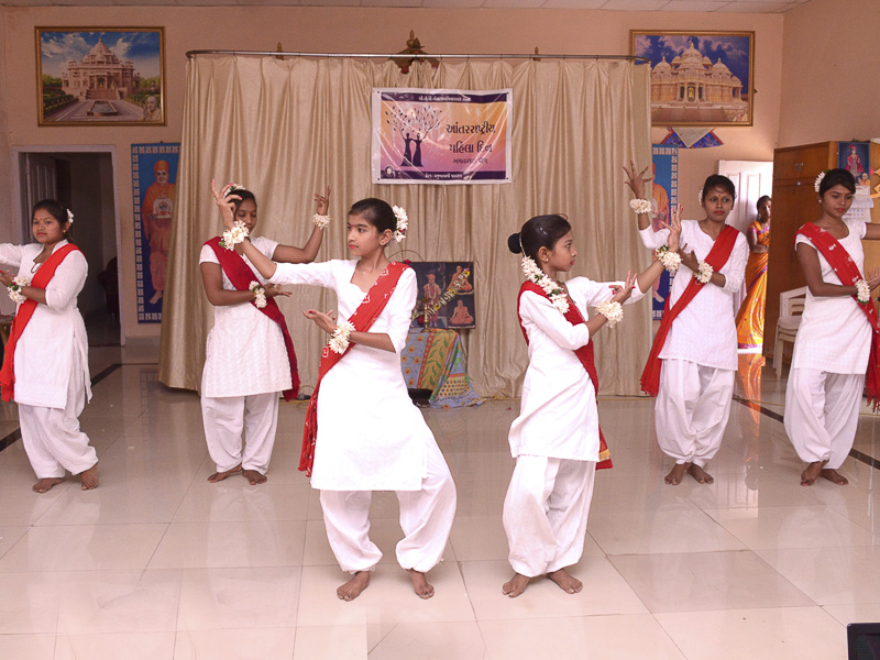 Women's Day Celebration 2016, Amalsad