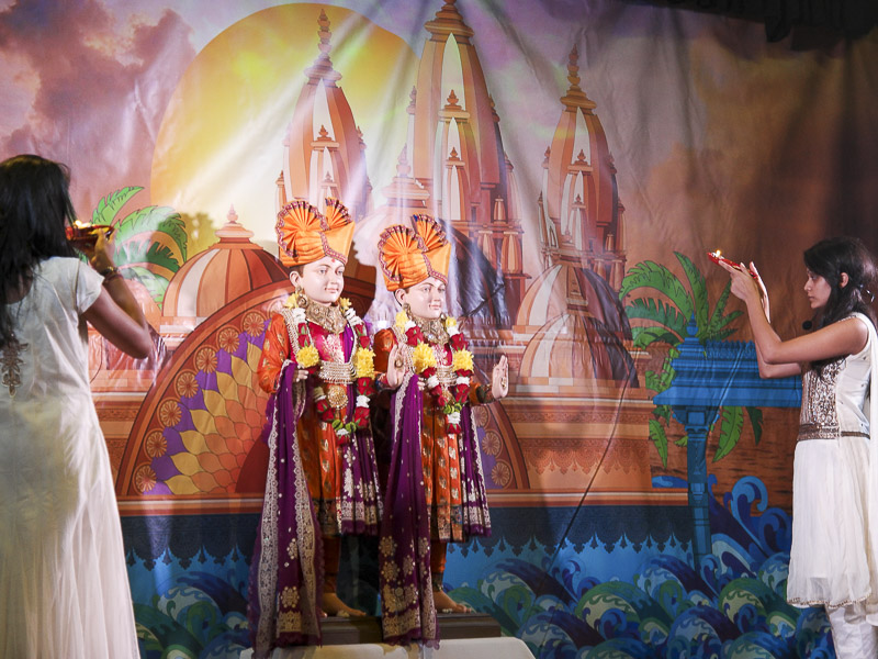 Shri Swaminarayan Jayanti- Mahila Celebration 2016, Durban