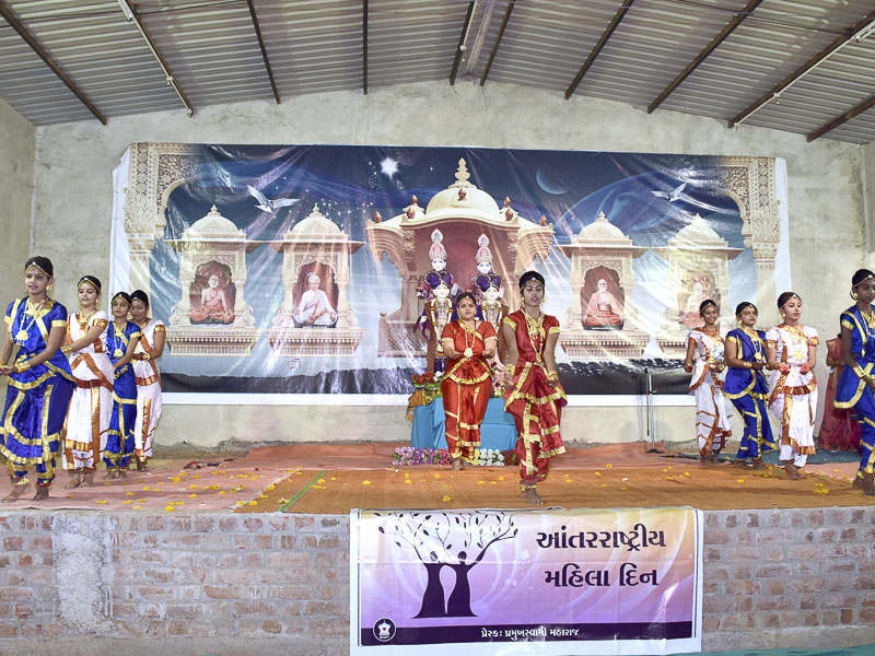 Women's Day Celebration 2016, Karjan