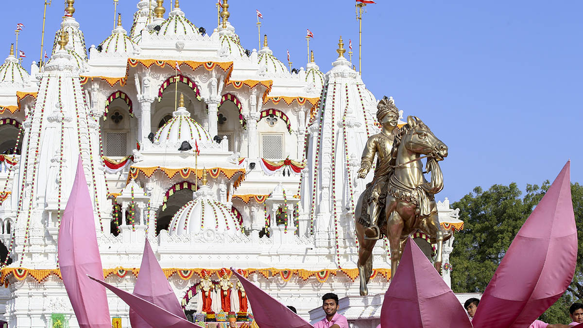 Murti of Bhagwan Swaminarayan on rozo ghodo