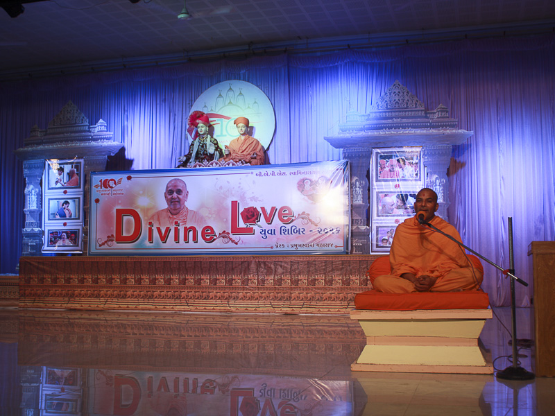 Divine Love - Yuva Shibir, Bhavnagar