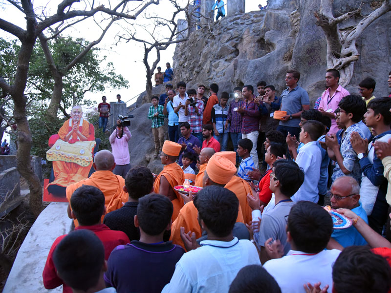 Divine Love - Yuva Shibir, Himmatnagar