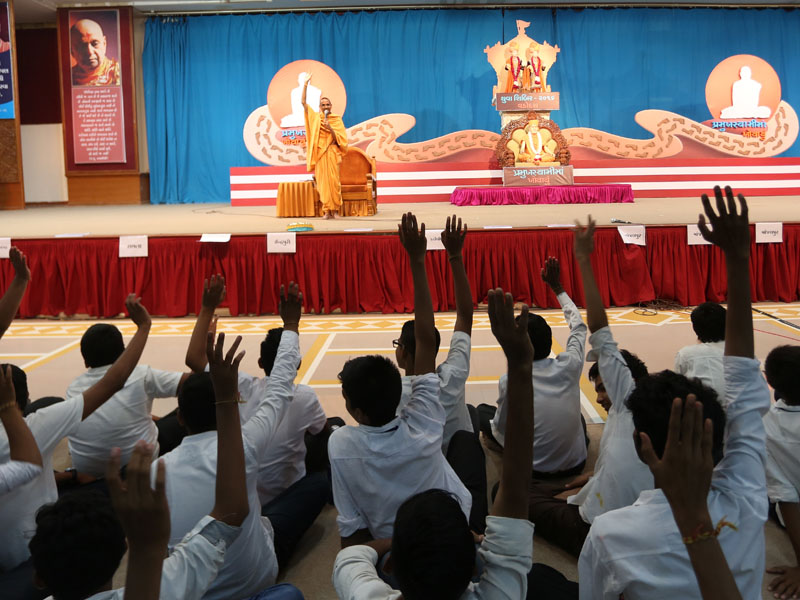‘Pramukh Swami Ma Khovavu’ – Yuva Shibir