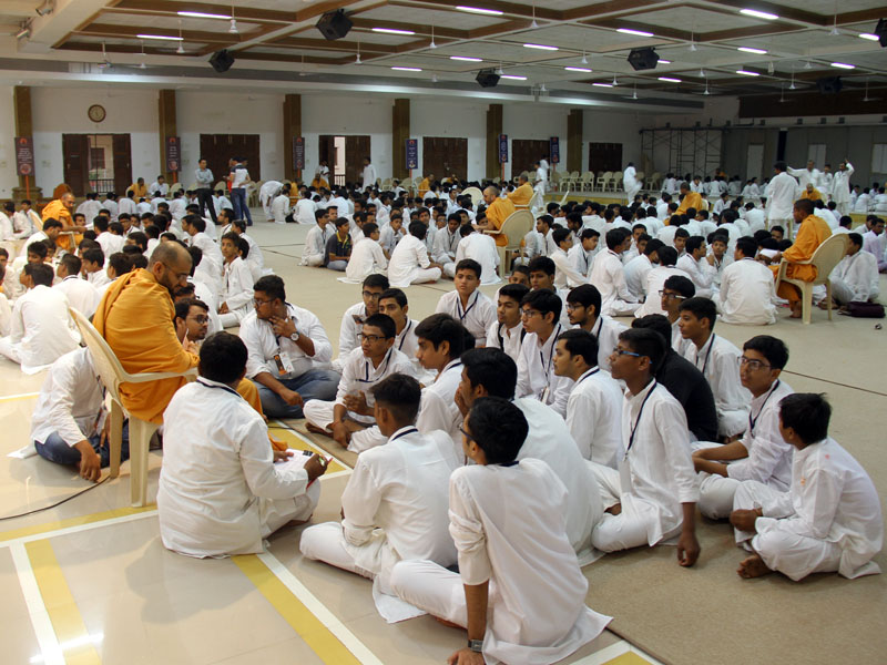 ‘Pramukh Swami Ma Khovavu’ – Yuva Shibir