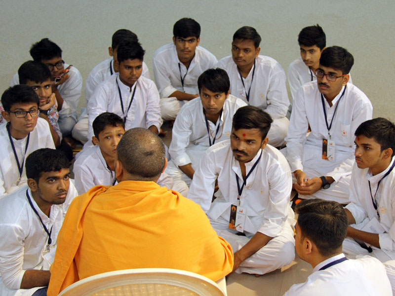 ‘Pramukh Swami Ma Khovavu’ – Yuva Shibir