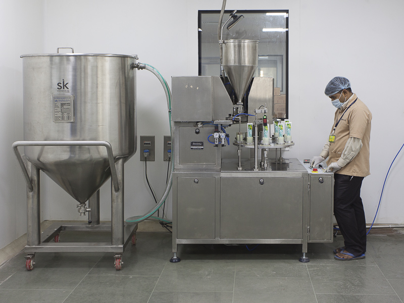 Toothpaste filling machinery
