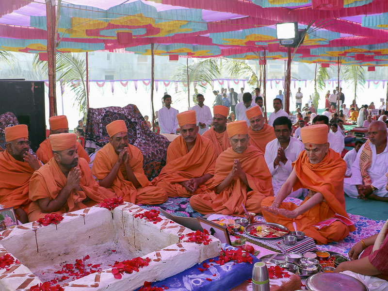 Murti-Pratishtha Mahotsav at BAPS Shri Swaminarayan Mandir, Sayannagar