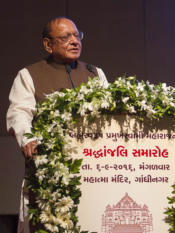 Shri Shankarsinh Vaghela addresses the assembly
