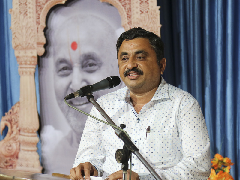 Tribute Assembly in Honor of HH Pramukh Swami Maharaj, Bharuch