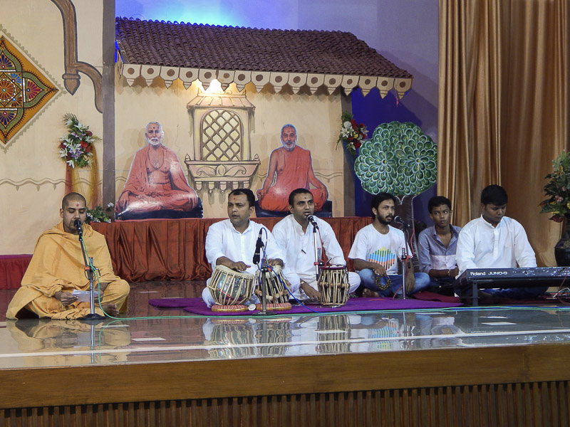 Tribute Assembly in Honor of HH Pramukh Swami Maharaj, Silvassa