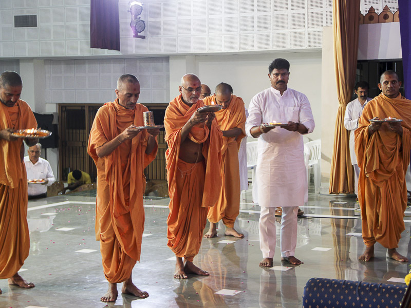 Tribute Assembly in Honor of HH Pramukh Swami Maharaj, Silvassa