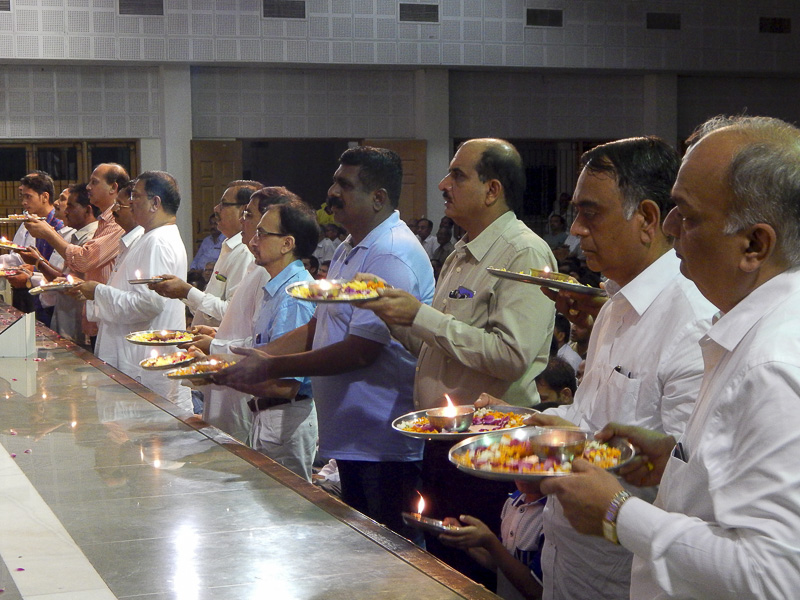 Tribute Assembly in Honor of HH Pramukh Swami Maharaj, Silvassa