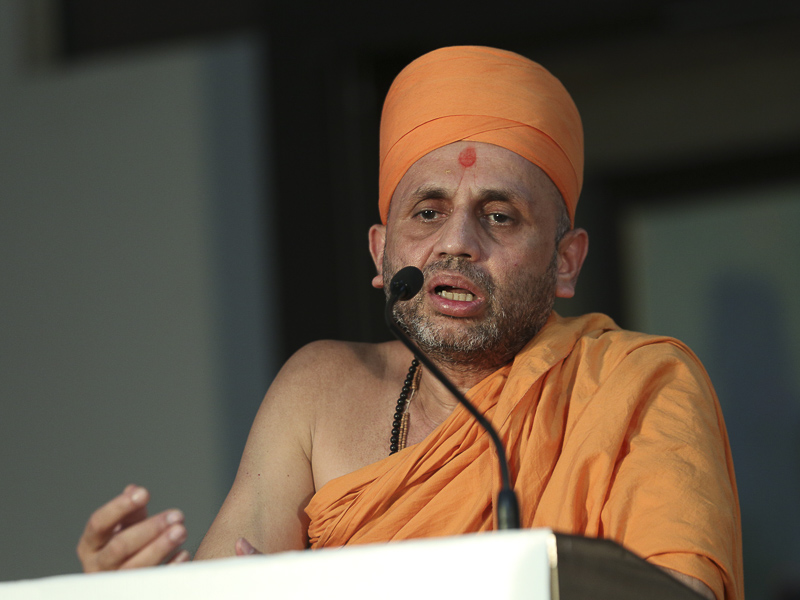 Narayancharan Swami addresses the assembly