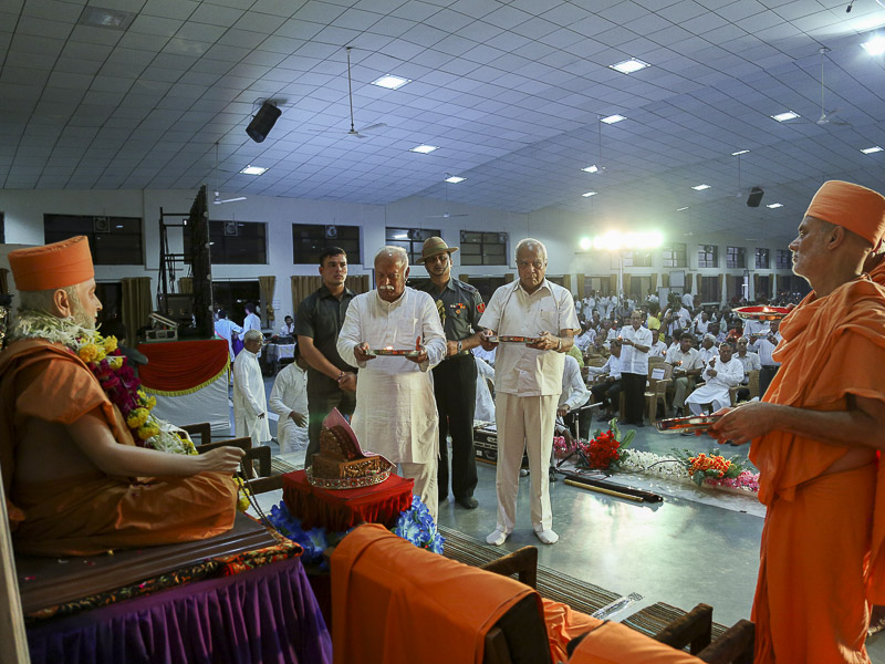 Tribute Assembly in Honor of HH Pramukh Swami Maharaj, Nagpur