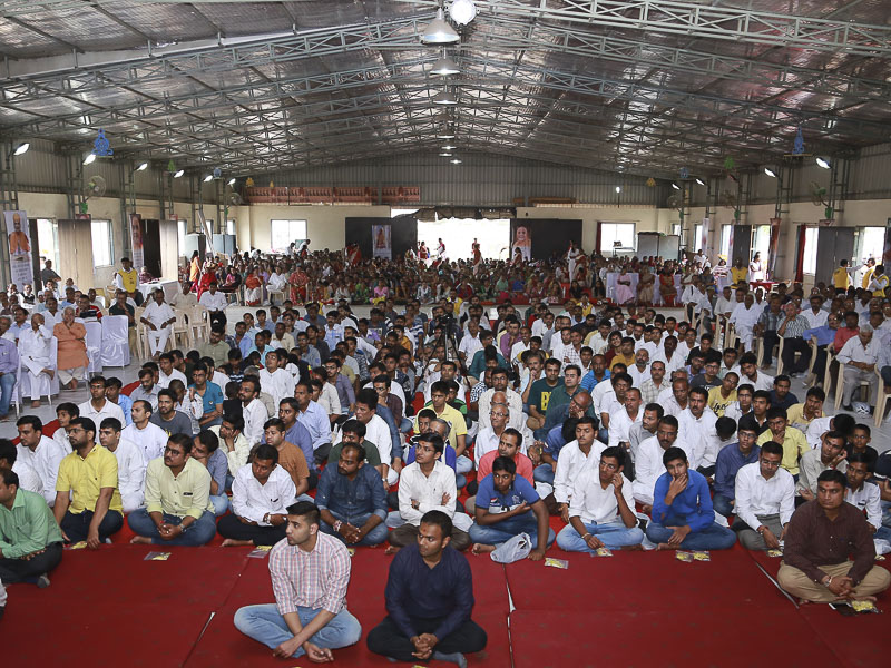 Tribute Assembly in Honor of HH Pramukh Swami Maharaj, Pune