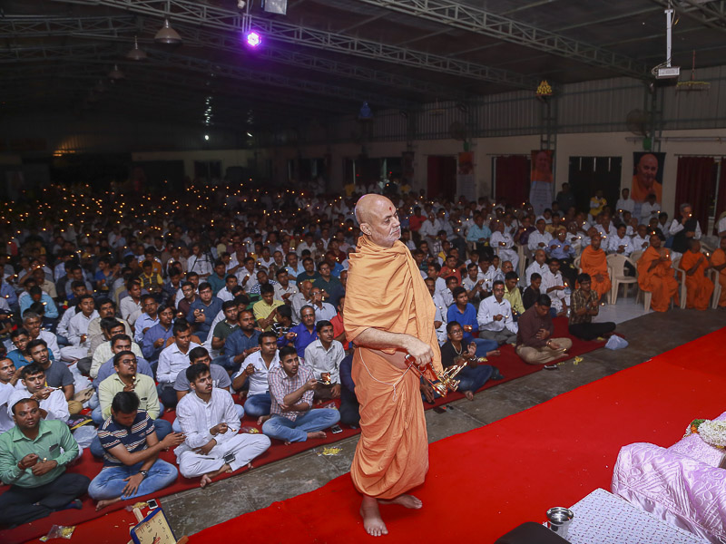 Tribute Assembly in Honor of HH Pramukh Swami Maharaj, Pune