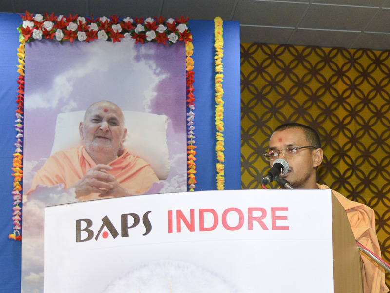 Tribute Assembly in Honor of HH Pramukh Swami Maharaj, Indore