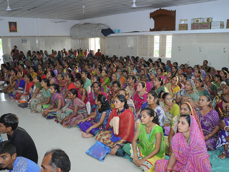 Tribute Assembly in Honor of HH Pramukh Swami Maharaj, Bhadra