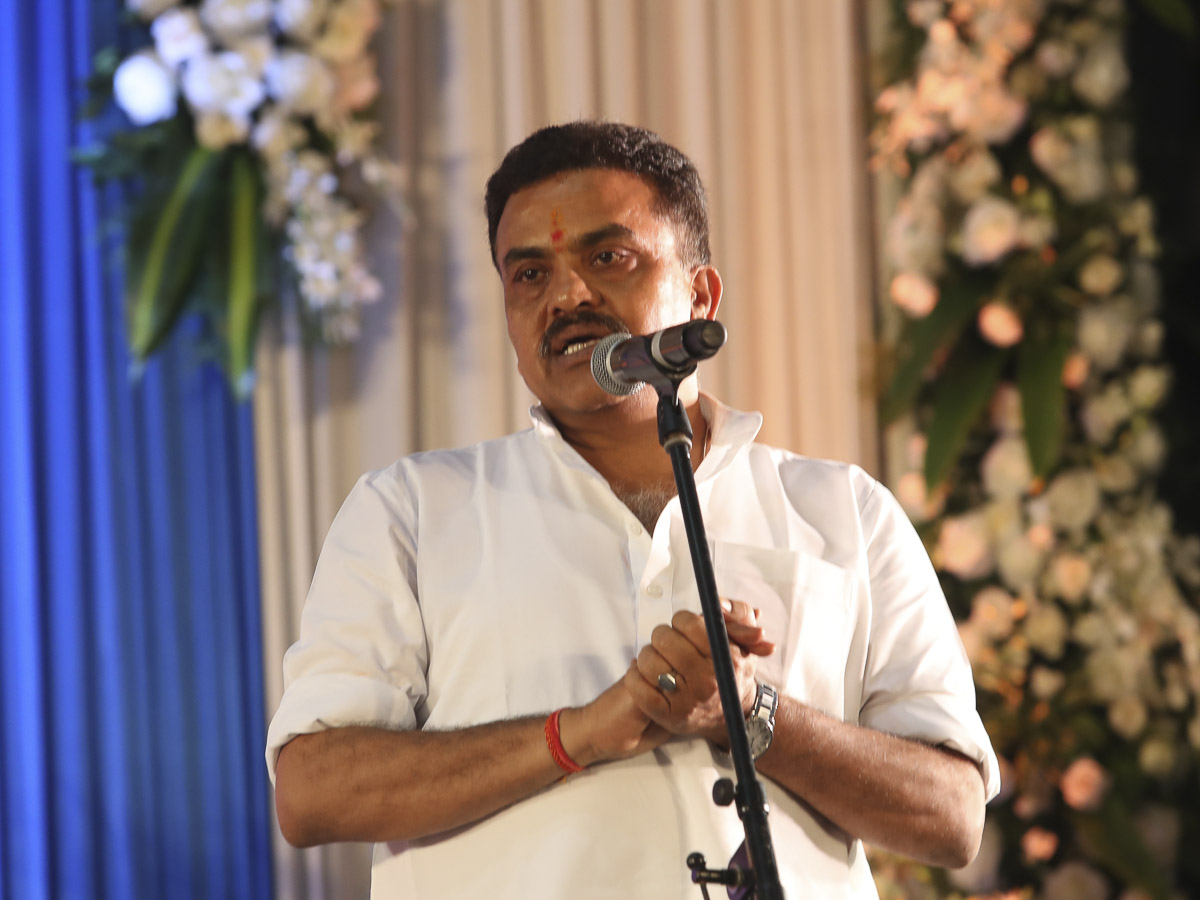 Shri Sanjay Nirupam addresses the assembly