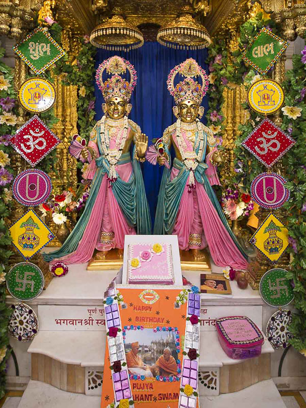 Bhagwan Swaminarayan and Aksharbrahman Gunatitanand Swami