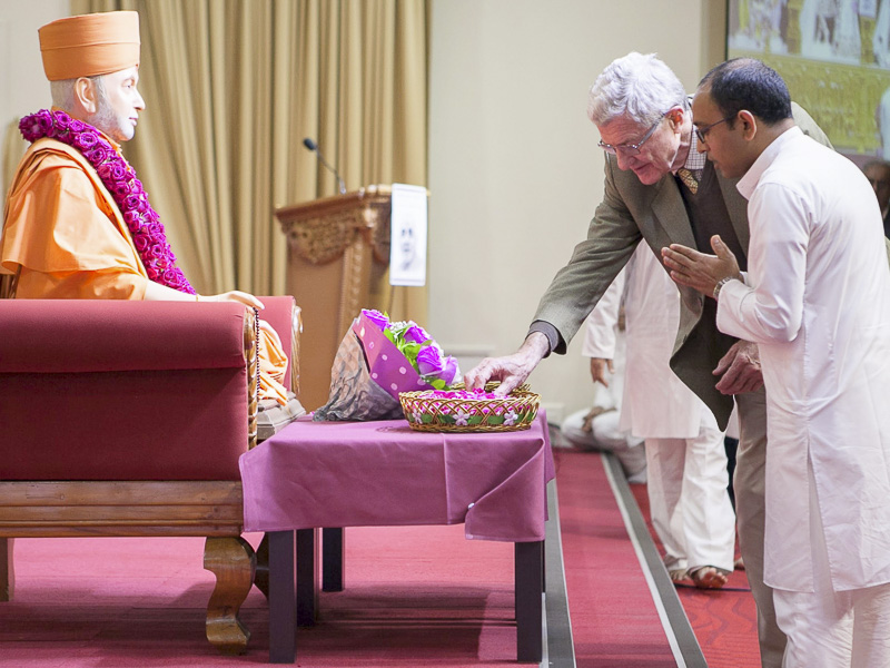 Tribute Assembly in Honor of HH Pramukh Swami Maharaj, Sydney