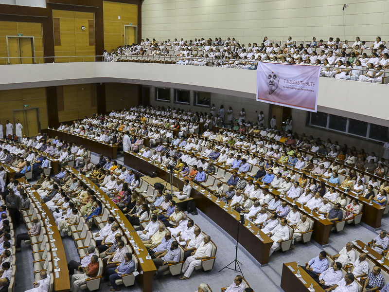 Tribute Assembly in Honor of HH Pramukh Swami Maharaj, Dar-es-Salaam