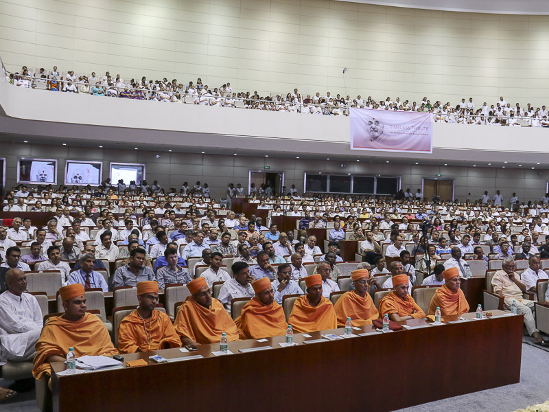Tribute Assembly in Honor of HH Pramukh Swami Maharaj, Dar-es-Salaam