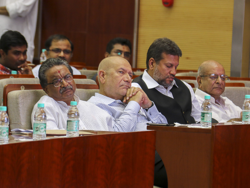 Tribute Assembly in Honor of HH Pramukh Swami Maharaj, Dar-es-Salaam