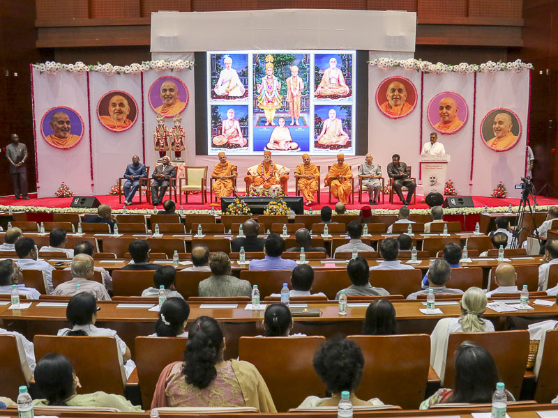 Tribute Assembly in Honor of HH Pramukh Swami Maharaj, Dar-es-Salaam