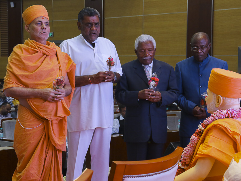 Tribute Assembly in Honor of HH Pramukh Swami Maharaj, Dar-es-Salaam
