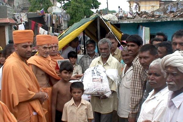 Family Kit and Tent Distribution<br>5 July 2007 -  