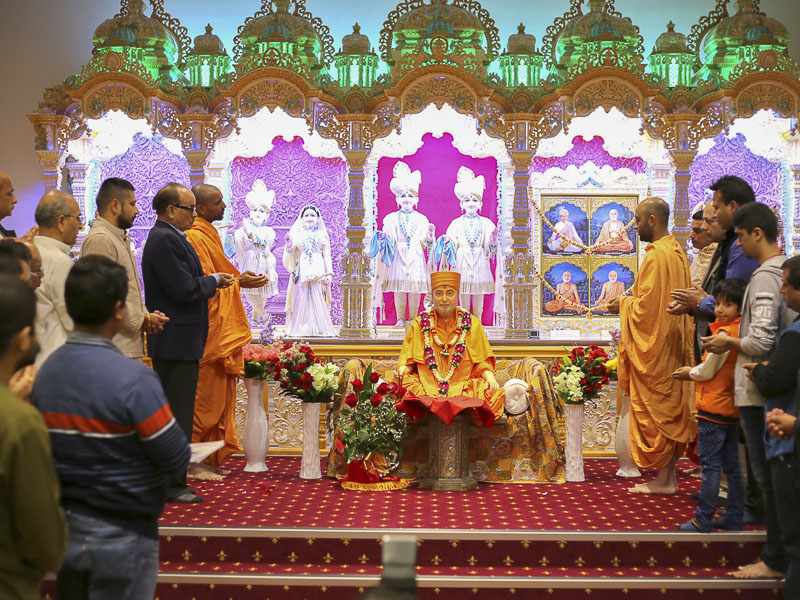 Tribute Assembly in Honor of HH Pramukh Swami Maharaj, Adelaide