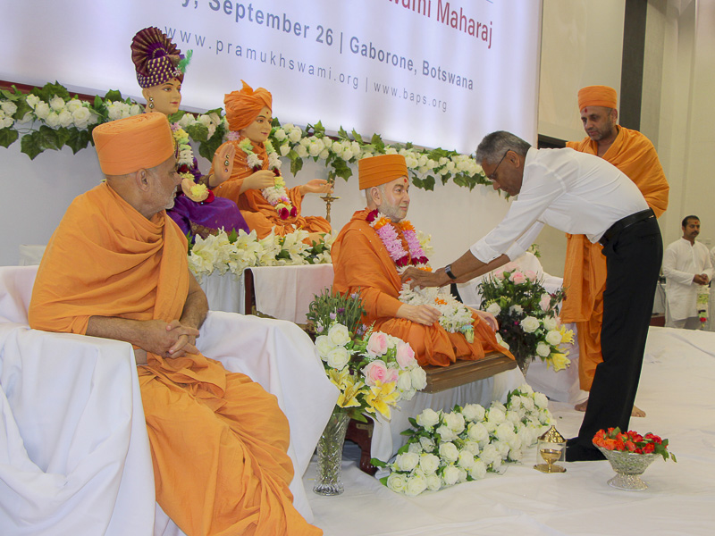 Tribute Assembly in Honor of HH Pramukh Swami Maharaj, Gaborone