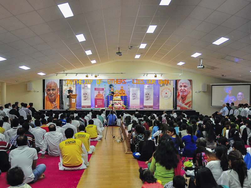 Tribute Assembly in Honor of HH Pramukh Swami Maharaj, Brisbane