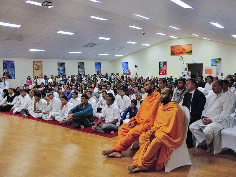 Tribute Assembly in Honor of HH Pramukh Swami Maharaj, Brisbane