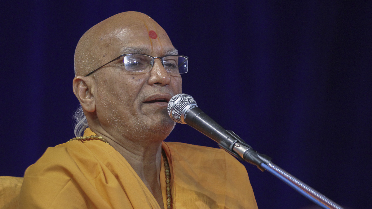 Yagneshwar Swami addresses the assembly, 16 Oct 2016
