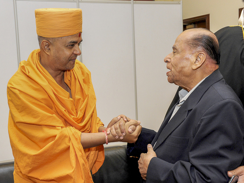 Brahmavihari Swami meets Mr. P. Bhatia