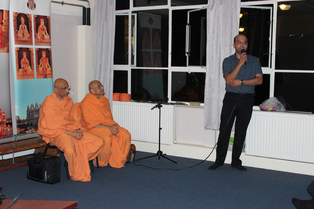 Tribute Assembly in Honour of HH Pramukh Swami Maharaj, Newcastle, UK