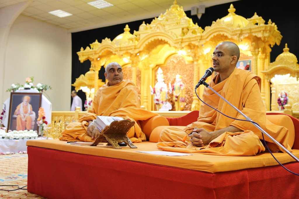 Tribute Assembly in Honour of HH Pramukh Swami Maharaj, Luton, UK