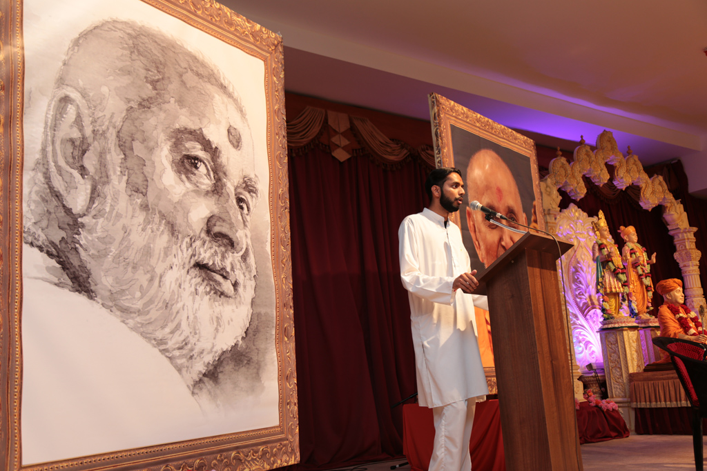 Tribute Assembly in Honour of HH Pramukh Swami Maharaj, Leicester, UK