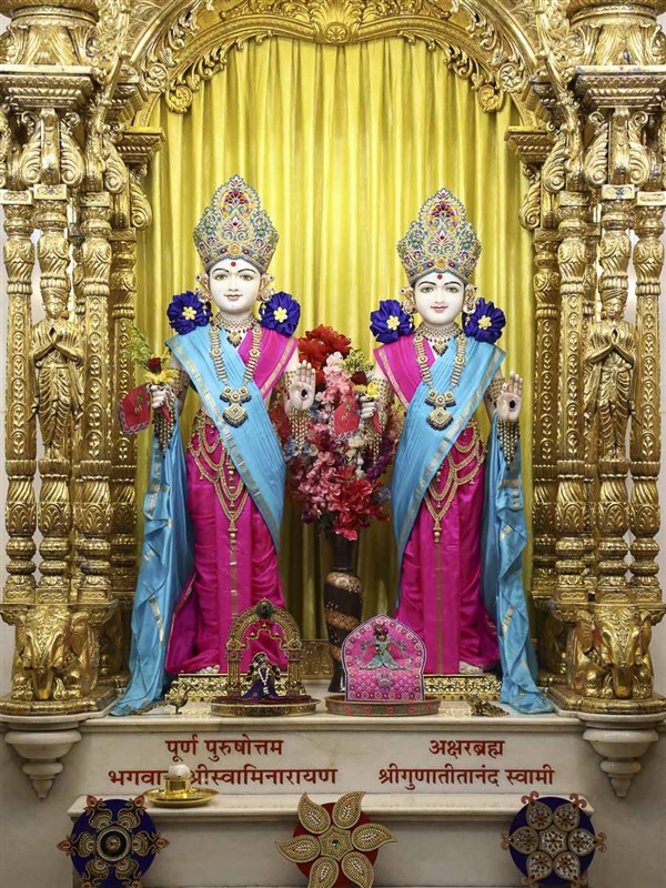 Bhagwan Swaminarayan and Aksharbrahman Gunatitanand Swami, 19 Nov 2016