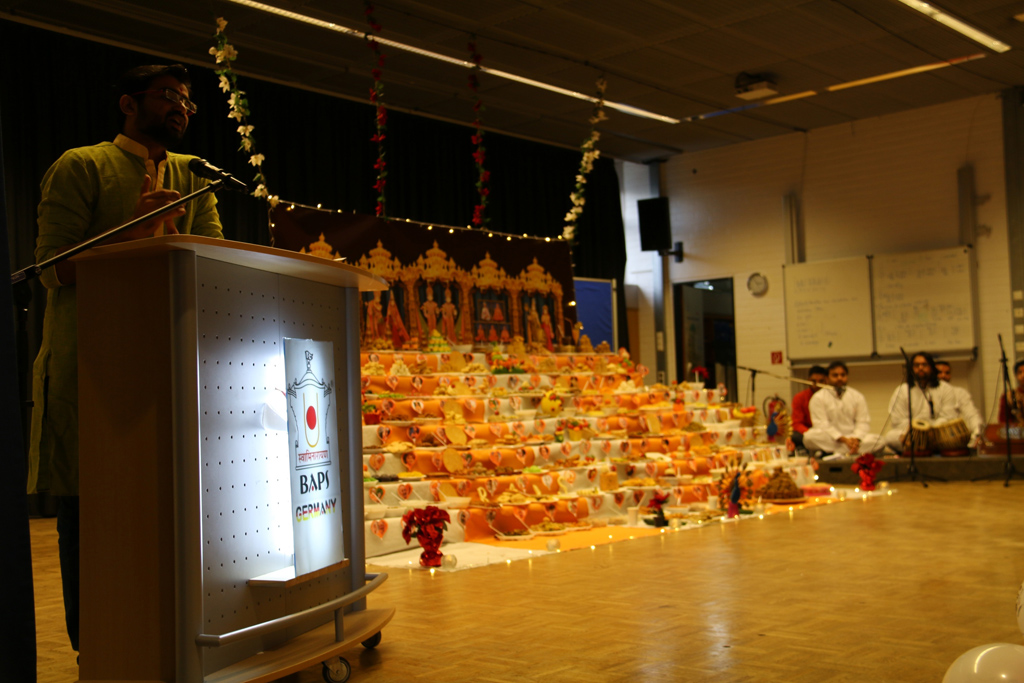 Tribute Assembly in Honour of HH Pramukh Swami Maharaj, Aachen, Germany