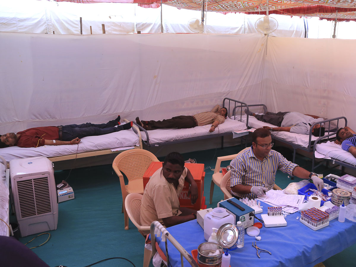 Blood donation camp organized at Swaminarayan Nagar
