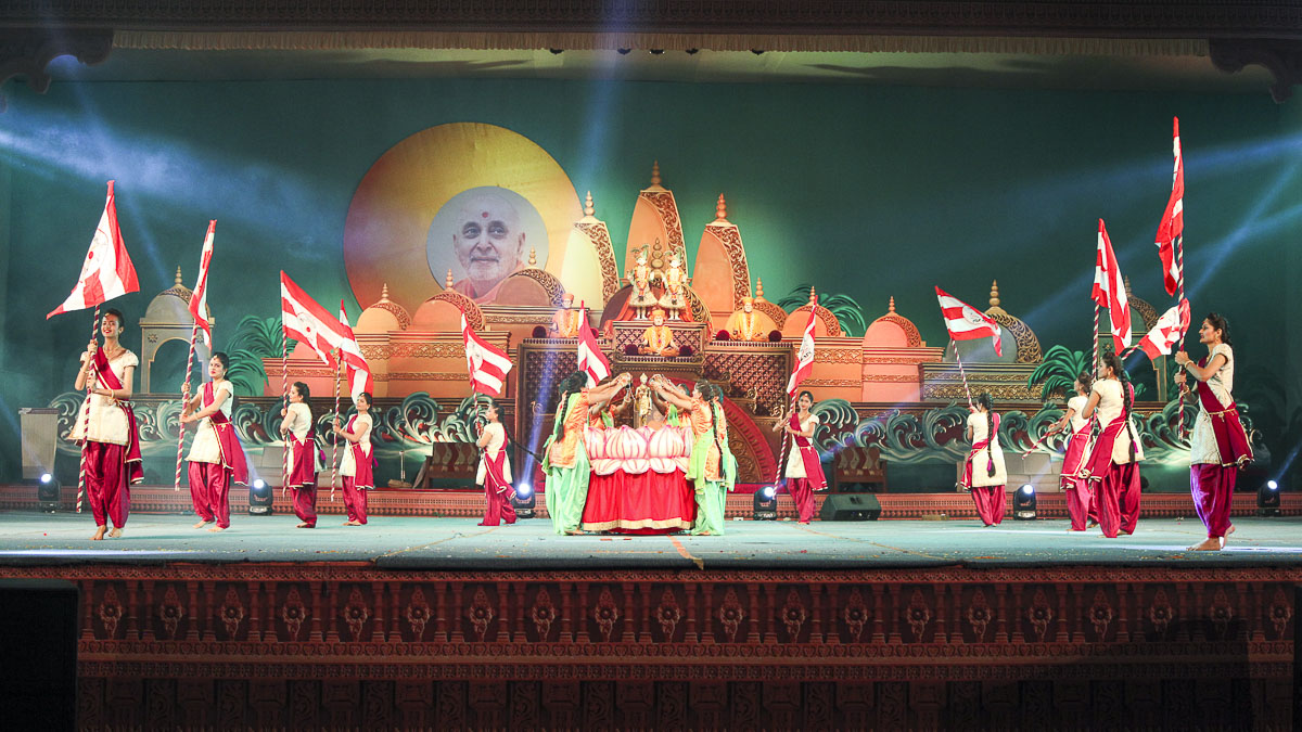 Balikas and yuvatis perform a cultural program