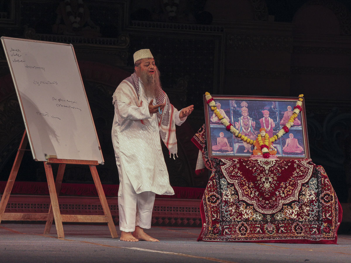 'Gunatit Gatha Sant ni' a drama on the spiritual virtues of HH Pramukh Swami Maharaj