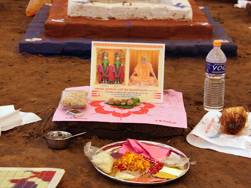 Aksharbrahman Gunatitanand Swami Diksha Bicentenary Celebration<br>Dabhan, India<br>31 December 2009 - 