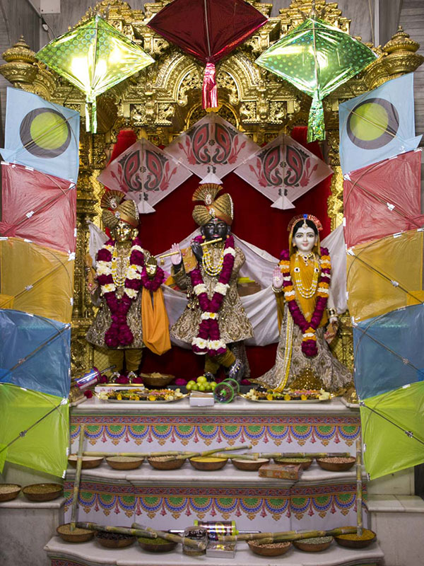 Shri Harikrishna Maharaj and Shri Radha-Krishana Dev