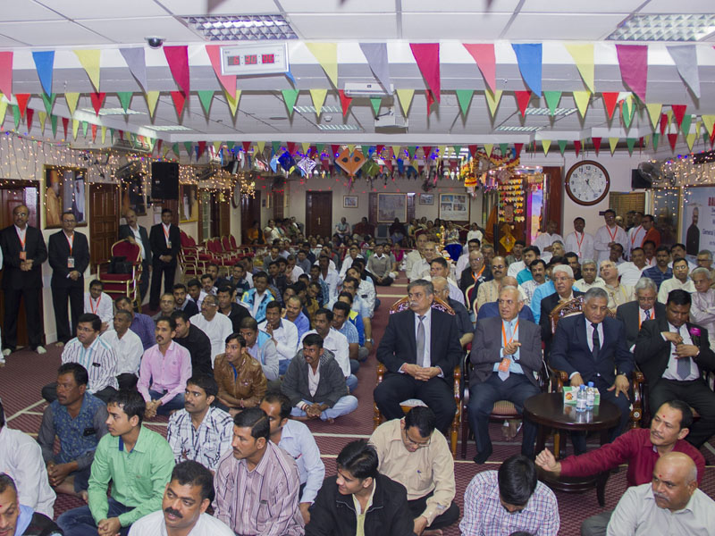 General V.K.Singh Visits BAPS Mandir, Bahrain