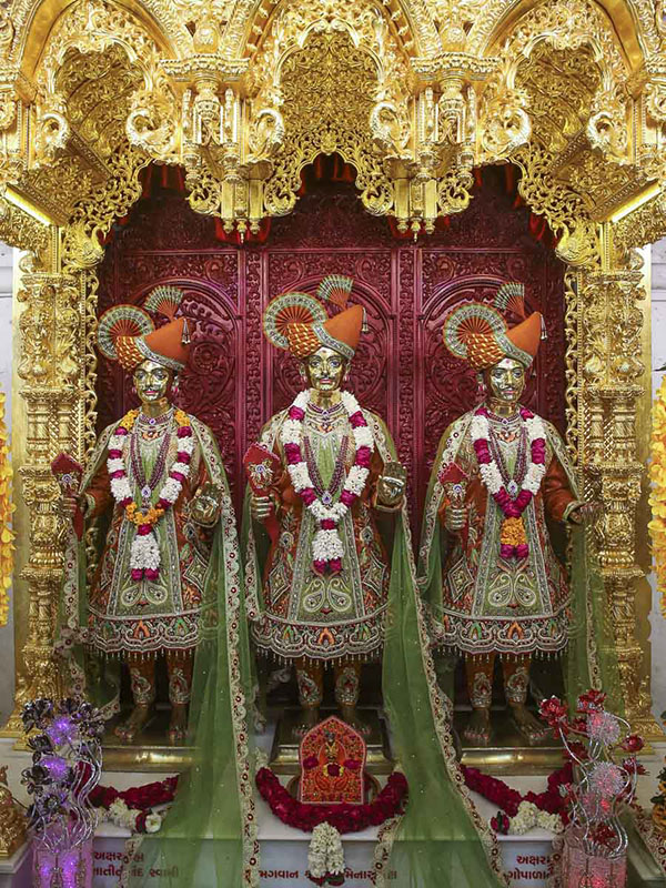 Bhagwan Swaminarayan, Aksharbrahman Gunatitanand Swami and Shri Gopalanand Swami, 2 Feb 2017